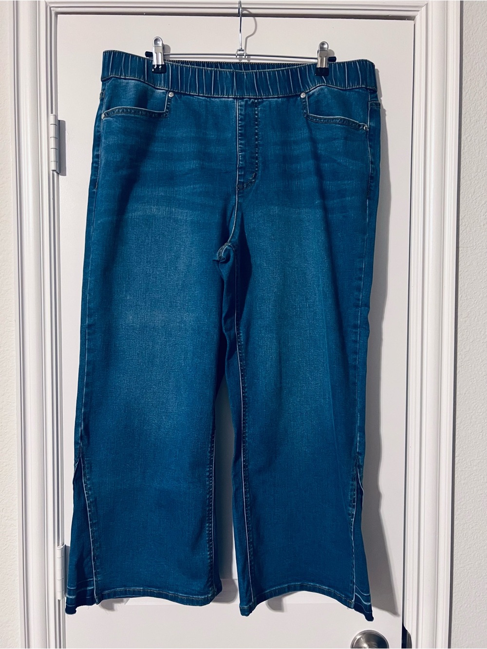Isaac Mizrahi Wide Leg Jeans